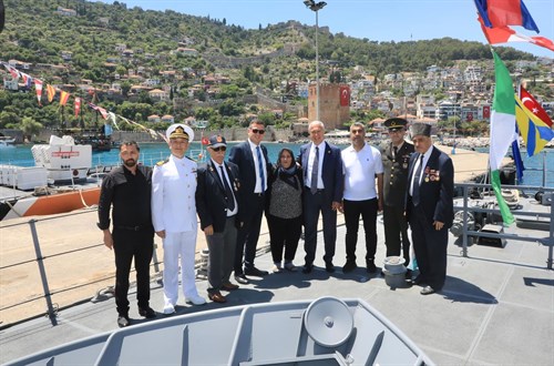TCG BORA HÜCUMBOTU ZİYARETİ
